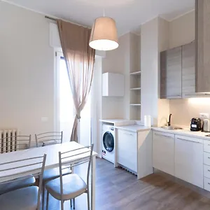 https://via-torino-apartment-1.italymilanhotels.net