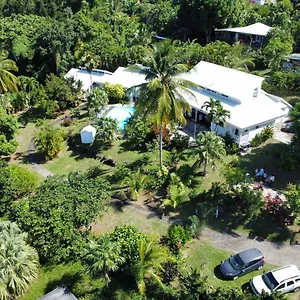 https://le-cottage.comcaribbean.com